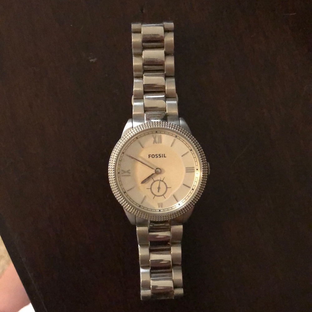 Fossil classic silver watch